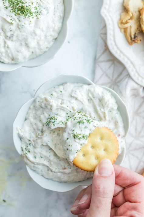 Caesar Parmesan Dip - Kitchen Divas Caesar Dip, Parmesan Dip Recipe, Parmesan Zucchini Bites, Caesar Recipe, Parmesan Dip, Parmesan Crusted Potatoes, Classic Dressing, Zucchini Bites, Parmesan Crisps