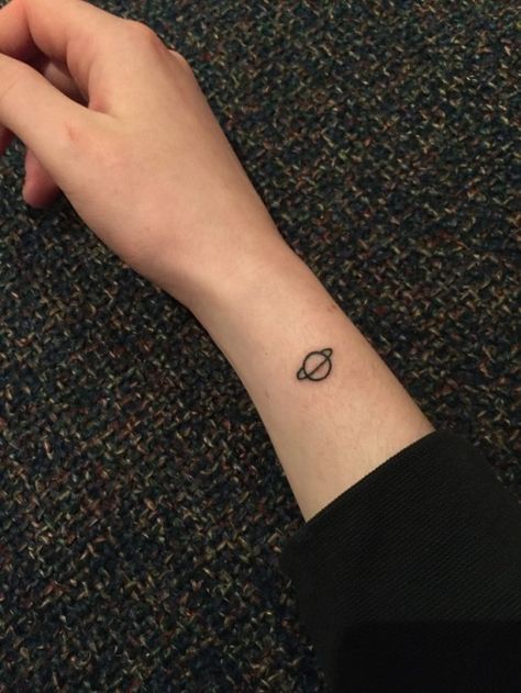 See more here: http://the-art-of-ink.com/aestheticvibes-onlythis-is-my-tattoo-when-i-first-got-it-done/ Saturn Tattoo, Tattoos For Girls, Ring Finger Tattoos, Palm Tattoos, Planet Tattoos, Sharpie Tattoos, Cool Tattoo, Inspiration Tattoos, Small Girl Tattoos