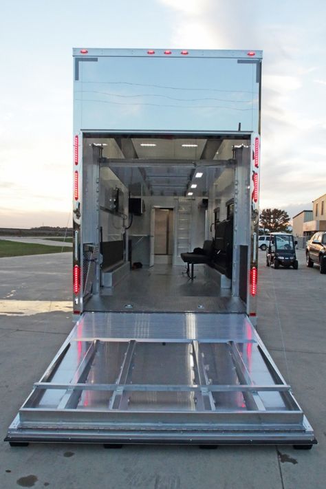 Trailer Camper, Toy Hauler Trailers, Cool Rvs, Cargo Trailer Camper, Enclosed Trailers, Trailer Plans, Custom Trailers, Luxury Rv, Car Trailer