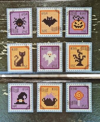 Cross Stitch Stamp Pattern, Boba Fett Cross Stitch, Cross Stitch Magnets, Small Cross Stitch Ideas, Small Halloween Cross Stitch Patterns, Halloween Cross Stitch Patterns Free, Cross Stitch Bat, Mini Cross Stitch Patterns Free, Spider Cross Stitch