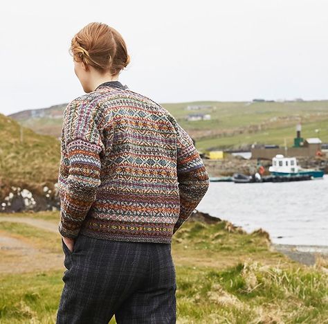 Ravelry: Fairisle Club 3: Lerwick by Marie Wallin Knitting Sock, Classic Sweaters, Marie Wallin, Motif Fair Isle, Crochet Granny Squares, Rowan Felted Tweed, English Country Style, Fair Isle Knitting Patterns, Knitting Tutorials