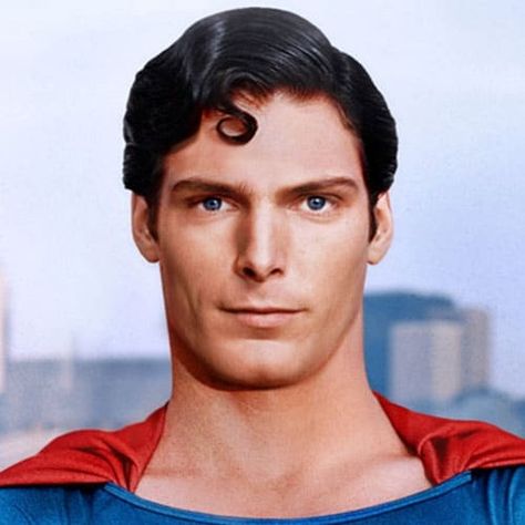 Superman Hair, Christopher Reeve Superman, Christopher Reeve, Comb Over, Curled Hairstyles, Drawing Reference, Superman, Curly Hair, Comic Art