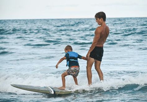 Surfing Aesthetic Boy, Surfer Boys Aesthetic, Cute Surfer Boys, Guys Surfing, Surfer Boyfriend, Surfer Boy Aesthetic, Surf Family, Acting Life, Life Script