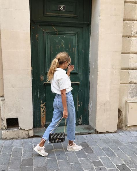 Causal summer look inspo Vsco Outfits, Boutique Style Outfits, Matilda Djerf, Street Style Trends, Closet Fashion, Mode Vintage, Looks Style, Audrey Hepburn, Outfits Casuales