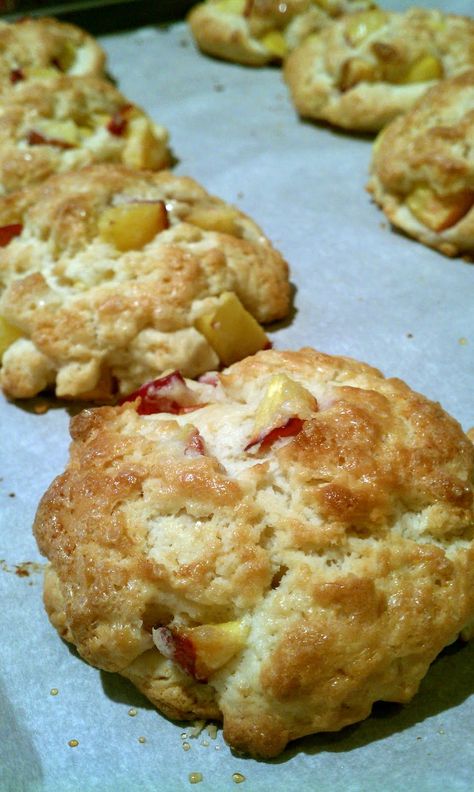 Nectarine Scones Recipe, Canning Nectarine Recipes, Nectarine Bread, Nectarine Muffins, Nectarine Recipes, Smart Eating, Hook Line And Sinker, Fun Dessert, Hawaiian Sweet Rolls