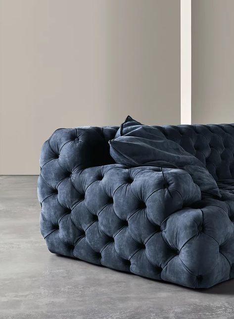 © Meridiani | All Rights Reserved Chesterfield Corner Sofa, Fabric Sofa Design, Tv Stand Cabinet, Bedside Table Storage, Corner Sofa Bed, Tufted Sofa, Sofa Colors, Blue Sofa, Three Seater Sofa