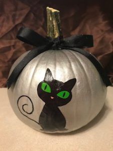 Painted Cat Pumpkin Ideas, Black Cat On Pumpkin Painting, Cat On Pumpkin Painting, Pumpkin Cat Painting, Painted Pumpkins Cats, Black Cat Painted Pumpkin, Cat Pumpkin Painting Ideas, Cat Painted Pumpkin, Pumpkin Painting Ideas Cat