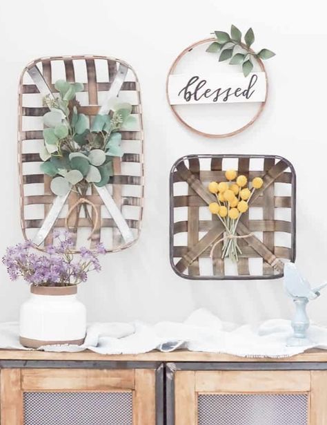 How to hang baskets on a wall by Simply Designing tobacco baskets Basket On Wall, Basket Decor Ideas, Farmhouse Baskets, Quote Decor, Basket Wall Decor, Metal Tree Wall Art, Country Farmhouse Decor, Joanna Gaines, Farmhouse Wall Decor