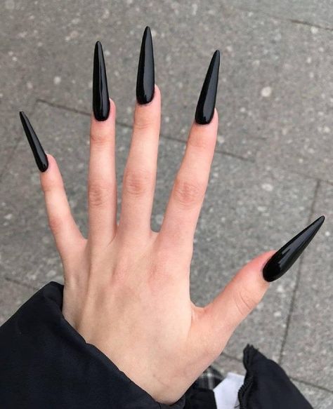 Black Pointed Nails, Long Black Nails, Black Almond Nails, Sharp Nails, Black Acrylic Nails, Pinterest Page, Claw Nails, Goth Nails, Grunge Nails