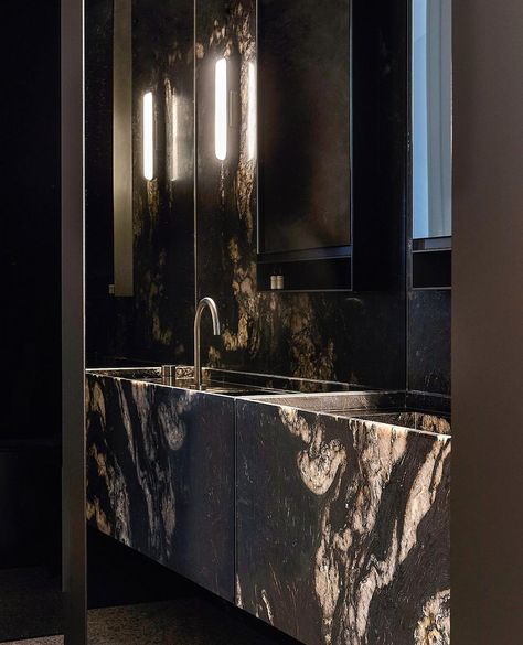 Stone Powder Bathroom Interior Design Southern, Black Powder Room, Black Marble Bathroom, Modern Powder Rooms, Modern Powder Room, Powder Bathroom, Polished Plaster, Smoked Mirror, Black Toilet