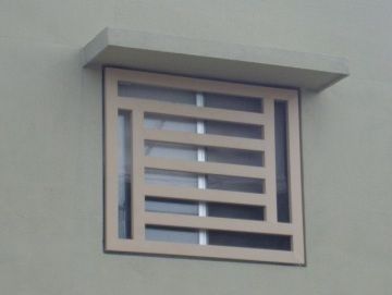 Iron Window Grill, Modern Window Grill, Home Window Grill Design, Window Grill Design Modern, House Window Design, Window Bars, Grill Gate Design, Metal Doors Design, Iron Door Design