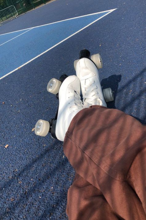 Skate Roller Aesthetic, Roller Skater Aesthetic, Roller Skate Aesthetic, Rollerskating Aesthetic, Roller Skates Aesthetic, Roller Skating Aesthetic, Rolling Skate, Skate Aesthetic, Adventures In Babysitting