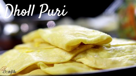 Dhall Puri is the most popular street food in Mauritius, typically served with savoury dishes like Rougaille , Cari Gros Pois, Achard de légumes. During Indian wedding ceremonies, Dhall puri is served with sweet Kheer and also Mauritian Chicken or Fish curry. Dhal Puri Recipe, Dhal Puri, Mauritian Recipes, Mauritian Food, Puri Recipes, Roti Recipe, Fish Curry, Indian Sweets, Pancakes And Waffles