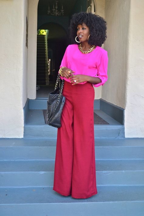 How to Wear Wide Leg Pants in Winter Like a Fashion Blogger | StyleCaster Colourful Wide Leg Pants Outfit, Red Wide Leg Trousers, Pink Wide Leg Trousers, Wide Leg Trousers Outfit, Styling Wide Leg Pants, Red Wide Leg Pants, Boss Style, Wardrobe Architect, Wide Leg Pants Outfit