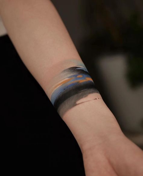 Watercolor Armband Tattoo, Inner Calf Tattoo, Arm Bracelet Tattoo, Detailed Tattoos, Tattoo Colors, Aesthetic Tattoo Ideas, Ink Tattoo Design, Red Tattoo Ideas, Red Ink Tattoo