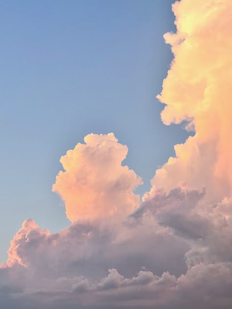 Simple Composition, Puffy Clouds, Clouds Sunset, Sky Pics, Sky Aesthetic, My New Room, Moon, Photography, Quick Saves