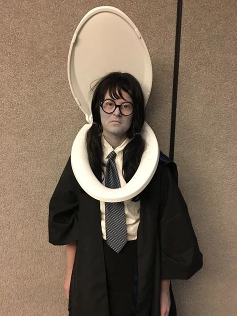 Harry Potter Disfraz, Moaning Myrtle Costume, Voldemort Costume, Harry Potter Bachelorette Party, Ron E Hermione, Harry Potter Kostüm, Female Harry Potter, Halloween Harry Potter, Harry Potter Halloween Costumes