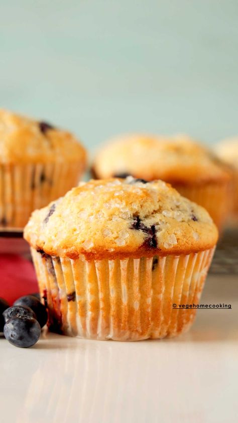 Jumbo Blueberry Muffins (Eggless) Eggless Meals, Bisquick Blueberry Muffins, Eggless Blueberry Muffins, Jumbo Blueberry Muffins, Eggless Muffins, Eggless Breakfast, Buttermilk Muffins, Blueberry Desserts Recipes, Egg Free Desserts