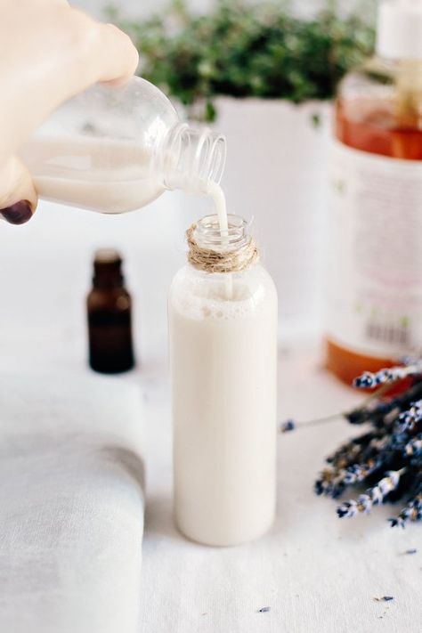 You deserve some me time! Indulge yourself with one of these 3 easy, DIY homemade Coconut Milk Beauty recipes: Coconut Milk Body Wash, Bath Soak & Sugar Scrub. Coconut Milk Body Wash, Recipes Coconut Milk, Milk Bath Diy, Homemade Shampoo Recipes, Milk Body Wash, Homemade Coconut Milk, Milk Beauty, Body Wash Recipe, Diy Body Wash