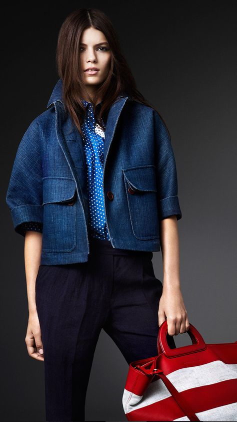 Lyst - Burberry Sculptural Cotton Linen Jacket in Blue Jeans Trend, Mode Kimono, Burberry Jacket, Linen Jacket, Work Outfits Women, 가을 패션, Kebaya, Luxury Vintage, Mode Inspiration