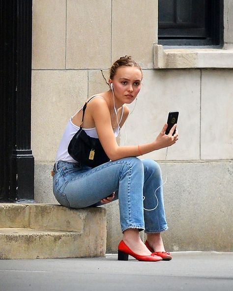 Repetto Outfit, Lily Rose Depp Street Style, Lily Rose Depp Outfits, Lily Rose Depp Style, Stil Inspiration, Lily Rose Depp, September 16, Julia Roberts, Mein Style