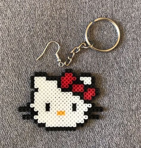 Chica Perler Beads, Peppa Pig Perler Beads, Cartoon Perler Bead Patterns, Hello Kitty Perler Beads, Piercings Chart, Mini Hello Kitty, Perler Earrings, Fused Beads, Christmas Perler Beads