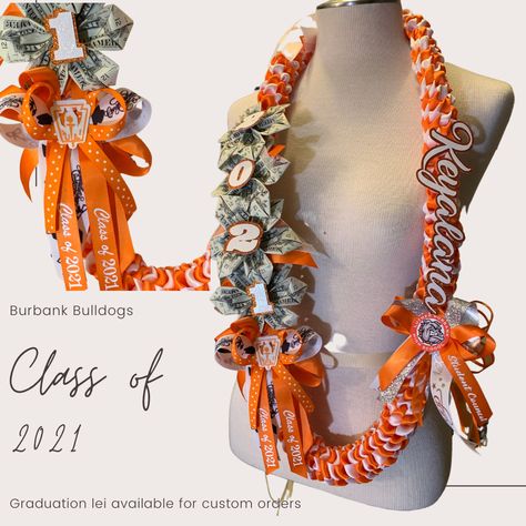 Football Homecoming Leis, Lolly Leis Graduation Gifts, Senior Lei Ideas, High School Graduation Leis, Graduation Sash Ideas High Schools, Senior Leis, Senior Necklace, Graduation Sash Ideas, Graduation Braids