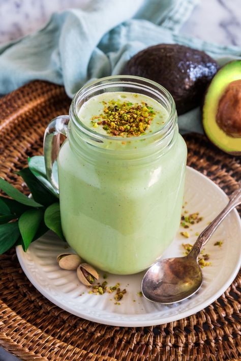 Pistachio Smoothie, Apricot Smoothie, Good Source Of Protein, Fruit Smoothie Recipes Healthy, Cheap Clean Eating, Raspberry Smoothie, Delicious Magazine, Healthy Breakfast Smoothies, Avocado Smoothie