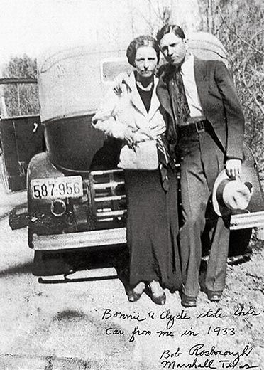 Bonnie And Clyde Photos, Button Accordion, Bonnie Parker, Bonnie And Clyde, Al Capone, Bonnie Clyde, Bonnie N Clyde, Mug Shots, Historical Photos