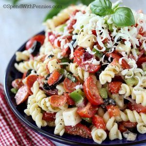 Pizza Pasta Salad, Non Sandwich Lunches, Summer Pasta Dishes, Summer Pasta Recipes, Pizza Salad, Tortellini Salad, Greek Salad Pasta, Best Pasta Salad, Greek Pasta