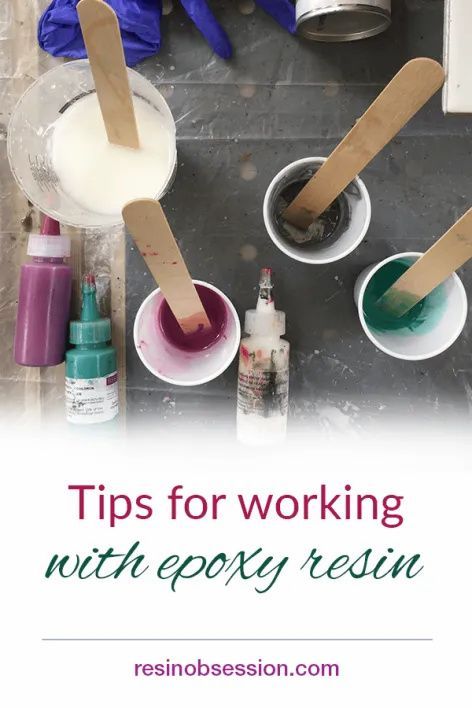 Tips for working with epoxy resin from an experienced resin artist. Get tips and tricks you can start using on your next project! Resin Techniques, Diy Resin Mold, Resin Crafting, Tea Remedies, Resin Artist, Epoxy Resin Diy, Epoxy Art, Resin Crafts Tutorial, Diy Resin Projects