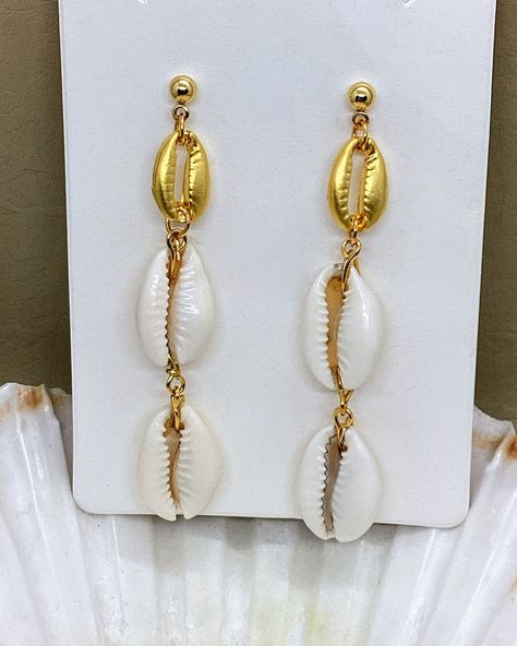 Cowrie Shell Drop Earrings, 18K Gold plated ##seashellearrings #longearrings #cowrieshelljewelry #cowrieshellearrings #instagood #fashionearrings #mermaidjewelry #mermaidcore #shelljewelry #shellearrings #trendyearrings #cerceihandmade #cerceilungi #cercei #handmadeinuk # Brass Jewelry Design, Cowrie Shell Jewelry, Seashell Earrings, Mermaid Jewelry, Seashell Jewelry, Trendy Earrings, Shell Jewelry, Cowrie Shell, Shell Earrings