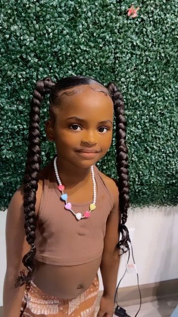 How to style natural hair for black kids? How can I style my kids hair at home? What is the easiest hairstyle to learn? How to do easy hairstyles for school? Hairstyles For Thinning Hair, Baby Girl Hairstyles Curly, Lil Girl Hairstyles, Cute Quick Hairstyles, Kid Braid Styles, Birthday Hairstyles, Hairstyles For Kids Black, Natural Hairstyles For Kids, Cute Box Braids Hairstyles