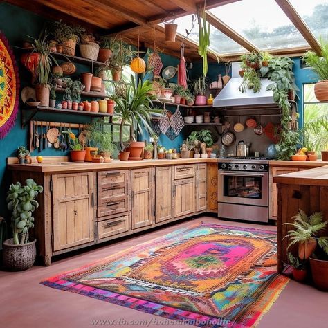 Bright Colorful Kitchen Ideas, Eclectic Kitchen Bohemian, Hippie Kitchen, Boho Kitchen Ideas, Kitchen Bohemian, Hippie House, Whimsical Kitchen, Rustic Kitchen Cabinets, Kitchen Decor Inspiration