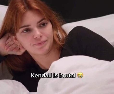 Do you guys like the hair color? Also this is her without makeup. Kendall Without Makeup, Kendall Jenner Without Makeup, Visual Wp, Look Older, Without Makeup, Kendall Jenner, Hair Color, It Cast, Makeup