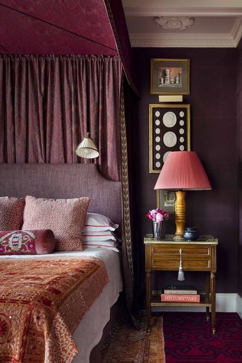 Dark Purple Room, Jewel Toned Bedroom Decor, Maximalist Bedrooms, Jewel Tone Bedroom, Romantic Bedroom Design, Maximalist Bedroom, Rose Bedroom, Maximalist Interior, Victorian Bedroom