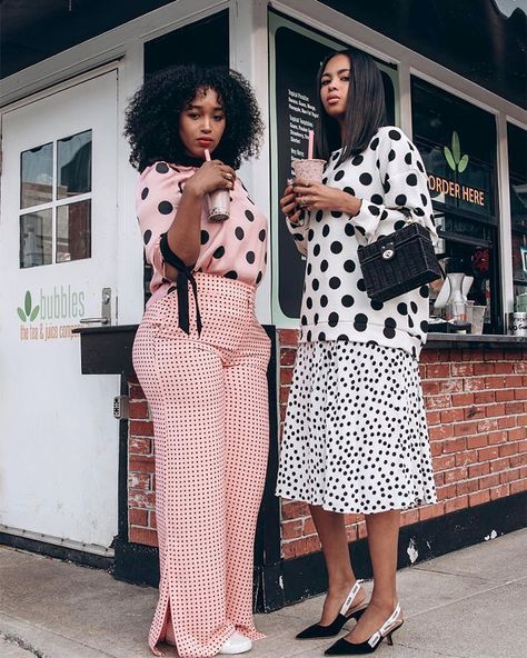 Cool polka-dot outfits Dot Outfit, Dots Outfit, Dots Fashion, Polka Dots Outfit, Polka Dots Fashion, Style Muse, Collage Vintage, Looks Street Style, Black Women Fashion