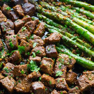 Steak Bites With Asparagus, Steak Bites And Asparagus, Optavia Steak Lean And Green, Steak And Asparagus Recipes, Butter Steak Bites Recipe, Cajun Steak, Garlic Butter Steak Bites, Butter Steak Bites, Steak Dinners