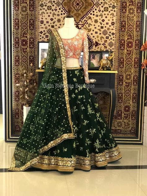 Green Lahanga Design Latest, Dark Green Lehenga Simple, Green Lehenga Combination, Bottle Green Lehenga Combinations, Dark Green Combination, Bottle Green Lehenga, Beautiful Lengha, Cousin Wedding, Simple Kurta