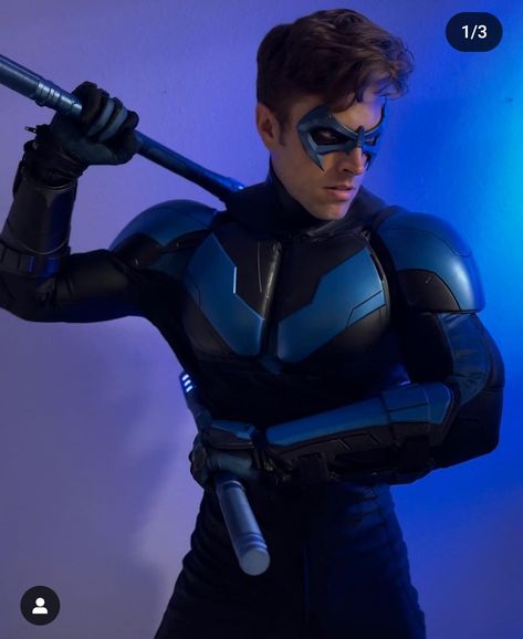 Nightwing Cosplay Diy, Nightwing Art, Nightwing Cosplay, Awesome Cosplay, Male Cosplay, Cosplay Diy, Cosplay Ideas, Nightwing, Comic Heroes