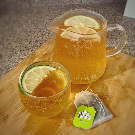 Step-by-Step Guide to Making Sparkling Tea: A Refreshing Twist on Iced Tea — Rosie Loves Tea Sugar Free Foods, Friendship Tea Recipe, Kombucha Bottles, Sparkling Tea, Cold Brew Iced Tea, Ahmad Tea, Decaf Tea, Decaffeinated Tea, Tea At Home