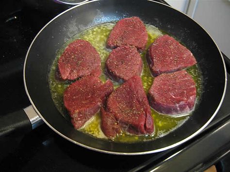 Tenderloin Steak Recipes, Elk Tenderloin, Venison Tenderloin Recipes, Elk Meat Recipes, Cooking Venison Steaks, Elk Steak, Elk Meat, Backstrap Recipes, Deer Steak