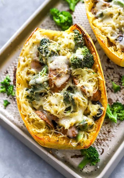 This healthy chicken and broccoli stuffed spaghetti squash is the perfect easy weeknight meal recipe. Tender roasted spaghetti squash, perfectly browned chicken sausage mixed in with broccoli a little cheese and some Italian herbs. It is so creamy and delicious. A great low-carb meal everyone will love! Spaghetti Squash With Chicken Sausage, Spaghetti Squash And Italian Sausage, Weight Watchers Spaghetti Squash Recipes, Spaghetti Squash Sausage Recipes, Recipes With Spaghetti Squash, Sausage Stuffed Spaghetti Squash, Low Carb Spaghetti Squash Recipes, Spaghetti Squash Sausage, Healthy Spaghetti Squash Recipes