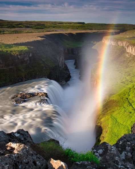 🌍 Explore Iceland's Golden Circle 🌍  Iceland's Golden Circle offers an unforgettable journey through waterfalls, geysers, and volcanic craters. 🏔️  ✨ Make sure to visit Gullfoss waterfall and the geothermal Geysir hot springs for stunning views.  Perfect for nature lovers and adventurers alike!  #TravelTipSaturday #IcelandAdventures #GoldenCircleExploration Gullfoss Waterfall Iceland, Iceland Geyser, Iceland Spring, Golden Circle Iceland, Gullfoss Waterfall, Iceland Adventures, Golden Circle, Nature Lovers, How Beautiful