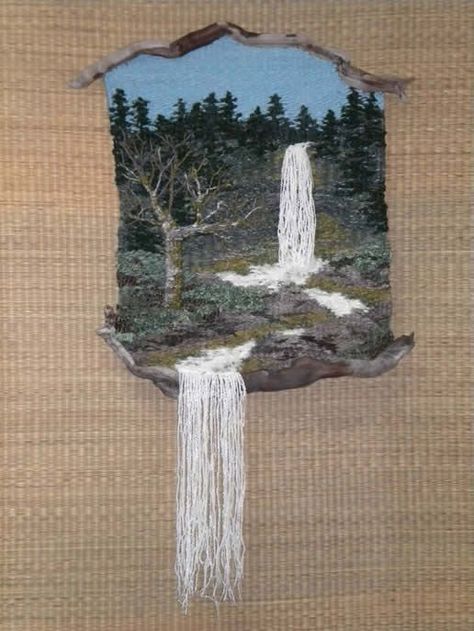 So amazing Waterfall Crochet, Simpul Makrame, Hantverk Diy, Weaving Loom Diy, Weaving Loom Projects, Weaving Wall Hanging, Crochet Wall Hangings, Landscape Quilts, Pola Sulam