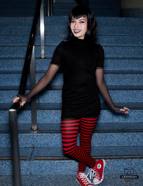 Mavis Costume Hotel Transylvania, Mavis Halloween Costume, Mavis Costume, Mavis Cosplay, Disfraces Ideas, Hotel Transylvania Costume, Mavis Hotel Transylvania, Halloween Costumes 2022, Mavis Dracula