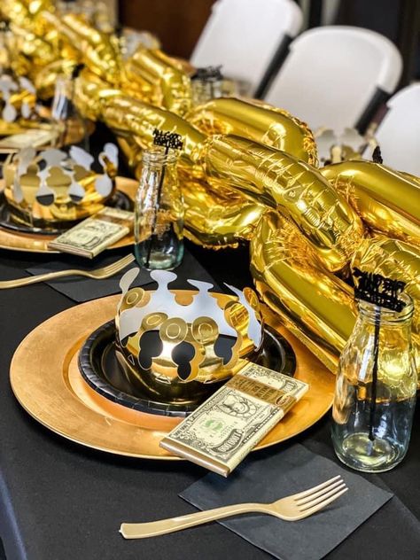 Notorious Big One Centerpieces, The Notorious One Birthday Party Centerpieces, Hip Hop Party Centerpiece Ideas, Hip Hop Centerpiece Ideas, Notorious Big One Birthday Centerpieces, Buchón Party, Notorious One Birthday, Notorious One, Hip Hop Birthday Party