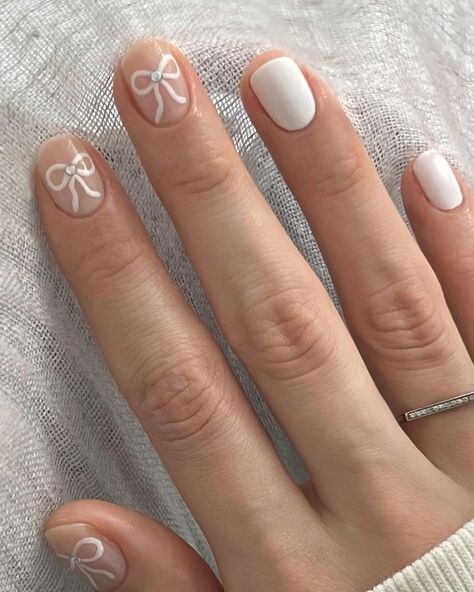 8 Nail Trends for 2024 That Are Going to Be Everywhere | Who What Wear Bow Nail Art Designs, Christmas Nail Inspo, Bow Nail Designs, Short Nail Manicure, Bow Nail Art, Bow Nail, Minimal Nails Art, Cute Simple Nails, Summer Manicure