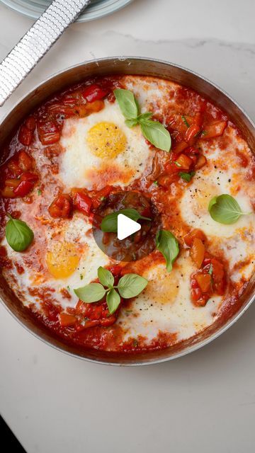 Italian Eggs In Purgatory, American Breakfast Aesthetic, Abruzzo Recipes, Eggs In Purgatory Recipe, Eggs In Purgatory, Italian Eggs, South Of Italy, Easy Egg Recipes, Cheesy Eggs