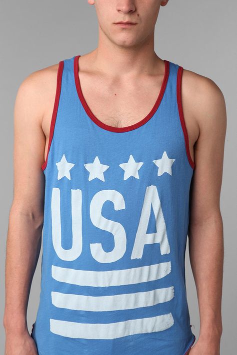 Summer Outfits Men Beach, Hipster Clothes, Summer Outfits Women 20s, Usa Tank Top, Stussy Hoodie, Usa Tank, Summer Swag, Hipster Shirts, Mens Graphic T